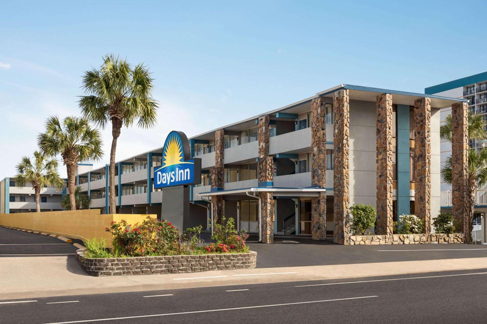 Days Inn By Wyndham Myrtle Beach-Beach Front Exterior photo