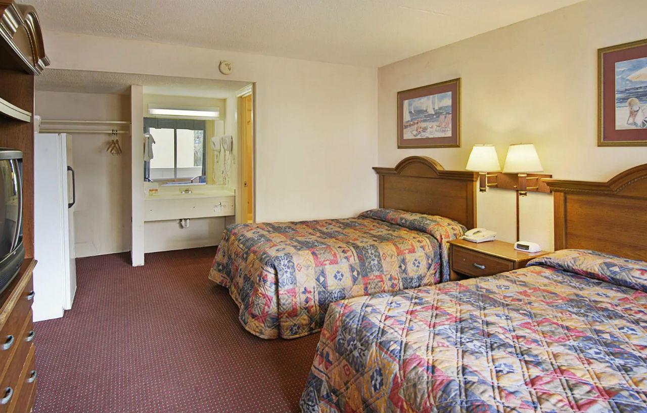 Days Inn By Wyndham Myrtle Beach-Beach Front Exterior photo